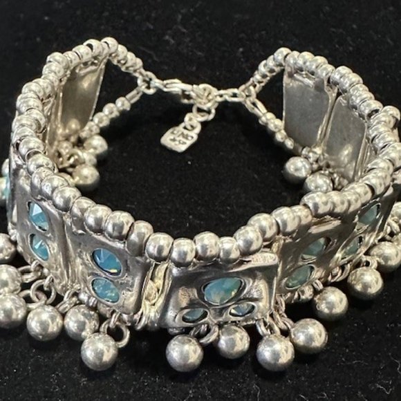 Uno de 50 *RARE-RETIRED* Mrs Rani Bracelet Silver with green crystals - Picture 3 of 9